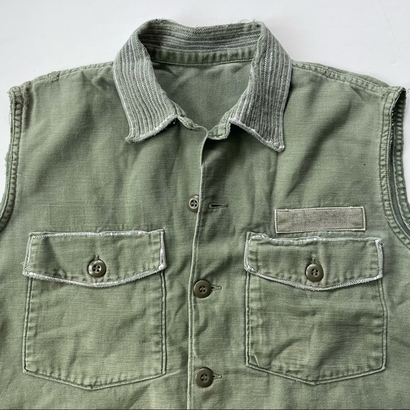 Vintage Army Jacket/Vest with RARE Frog embroidery - Picture 3 of 11